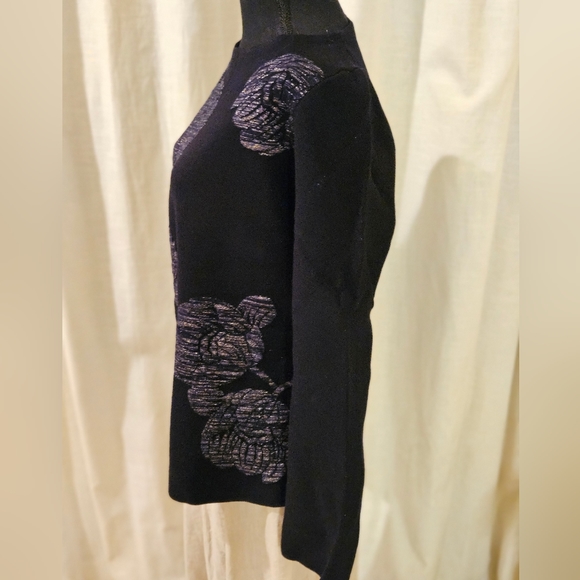 Sparkley Holiday Sweater. - Picture 2 of 7